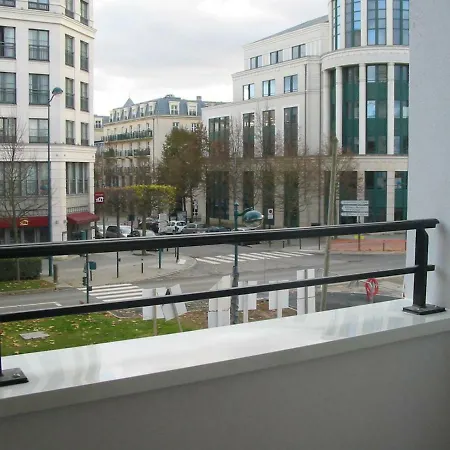 Le Charleston 3p 5 Minutes Parking Gratuit Terrasse Chessy (Seine-et-Marne)