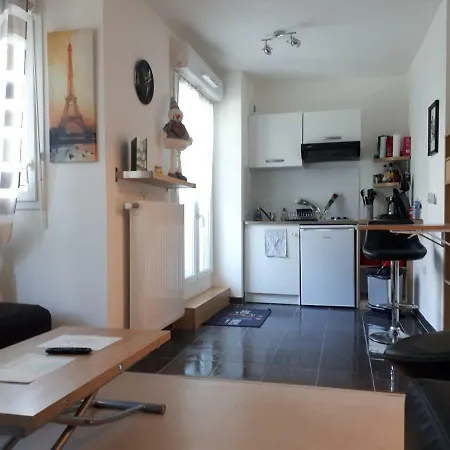 Le Charleston 3p 5 Minutes Parking Gratuit Terrasse